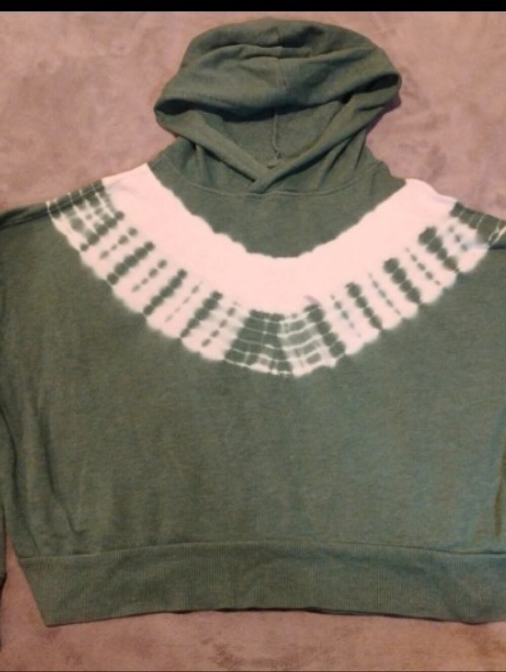 SO Lounge Life Green Tie-Dye Pullover Crop Hoodie Sweatshirt Women's - M